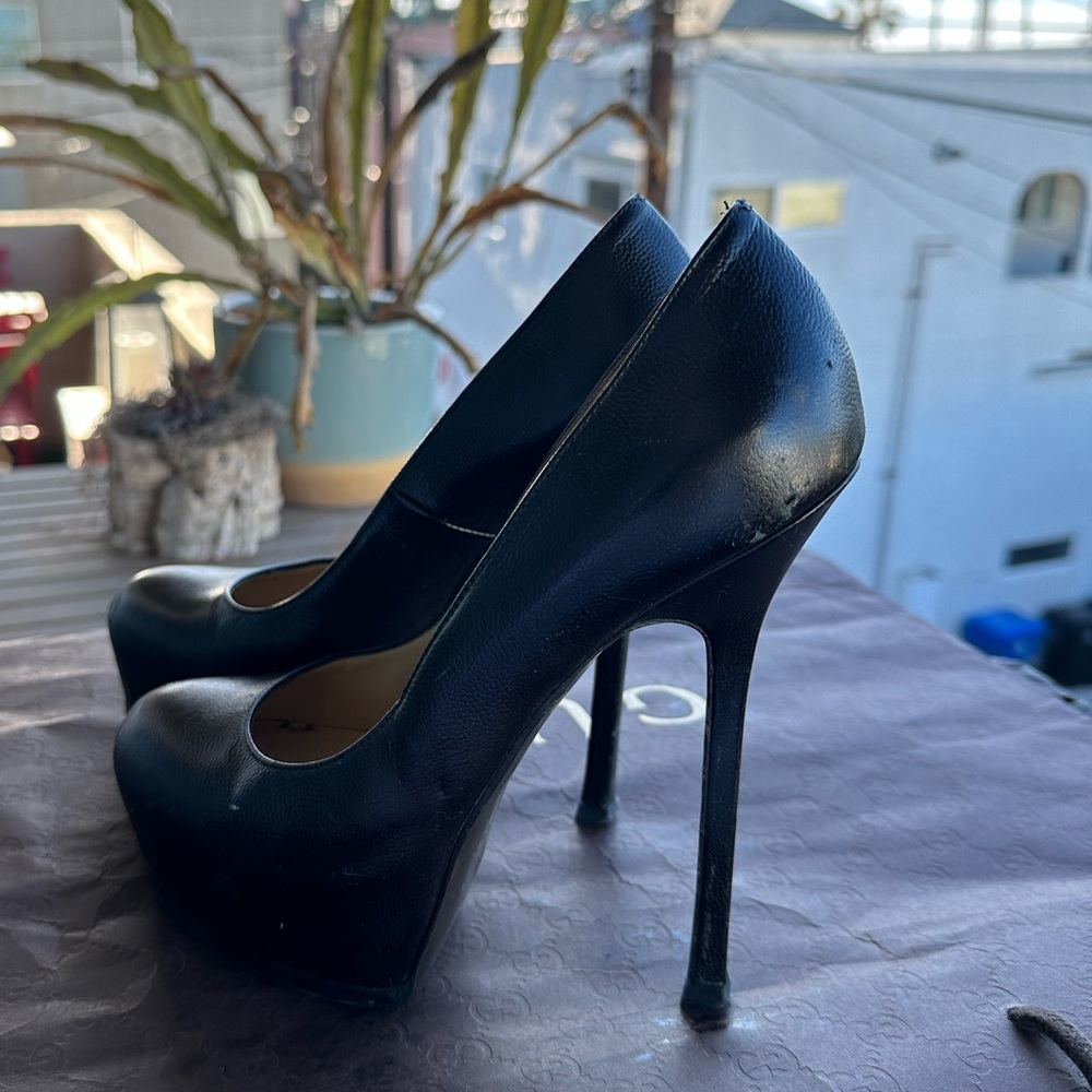 YSL tribute2 pumps black leather
